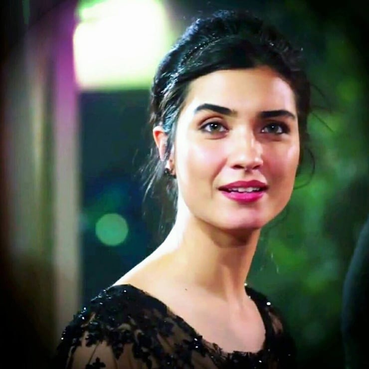 Tuba Büyüküstün Tuba Büyüküstün