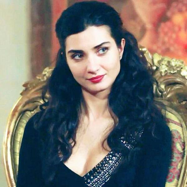 Tuba Büyüküstün
