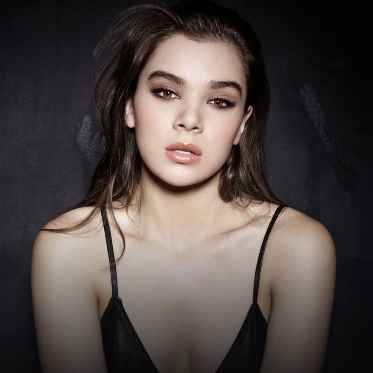 Hailee Steinfeld Hailee Steinfeld