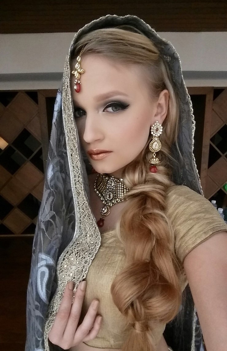 picture-of-yulia-tartachnik