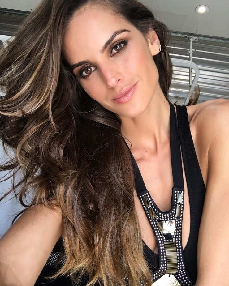 Izabel Goulart