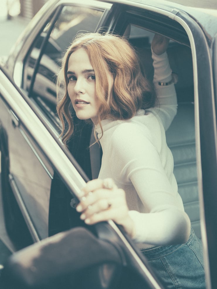 Zoey Deutch