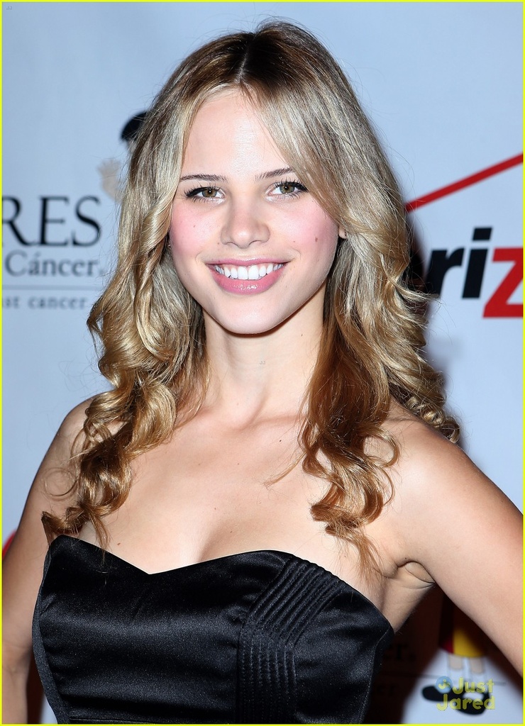 Halston Sage Halston Sage
