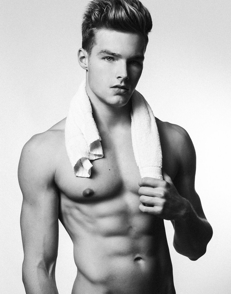 Hugo Mayhew