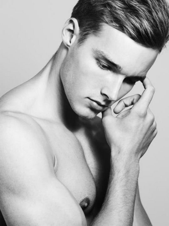 Hugo Mayhew