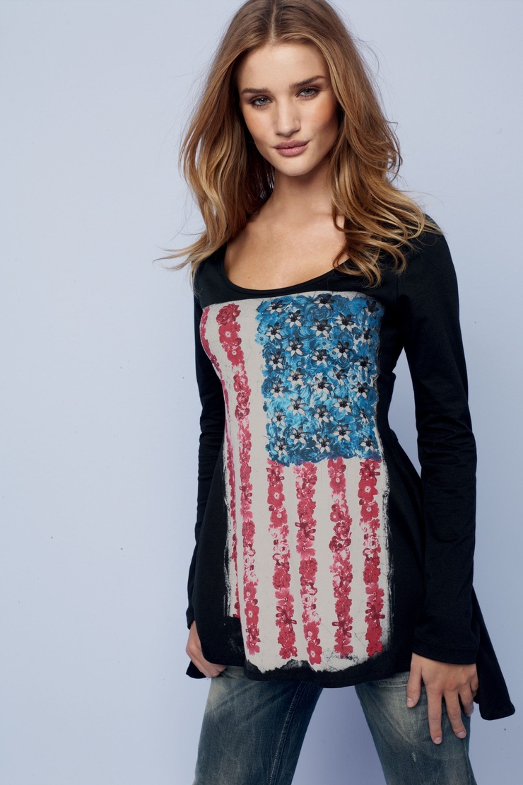 Rosie Huntington-Whiteley Rosie Huntington-Whiteley