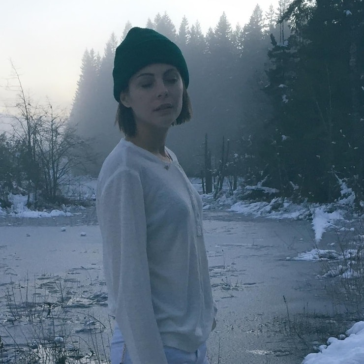 Willa Holland