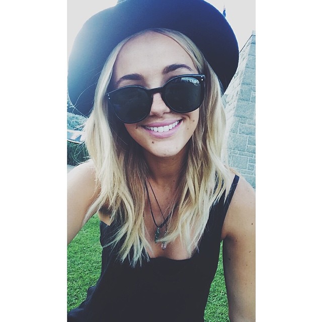 Brooke Hogan (I)