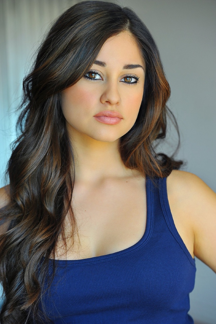 Yvette Monreal Yvette Monreal