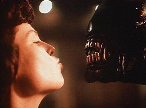 Alien Alien