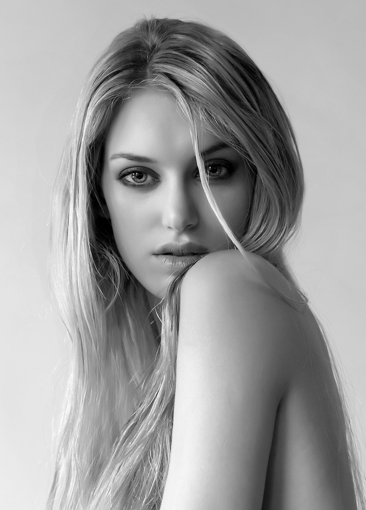 Picture of Caroline Lowe