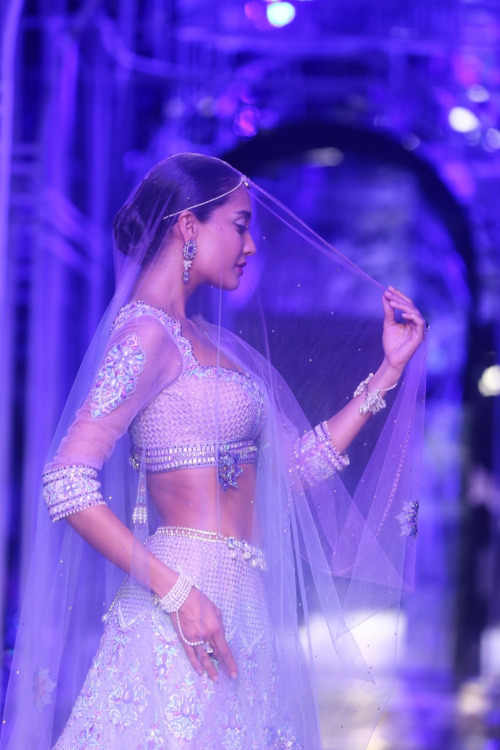 Lisa Haydon
