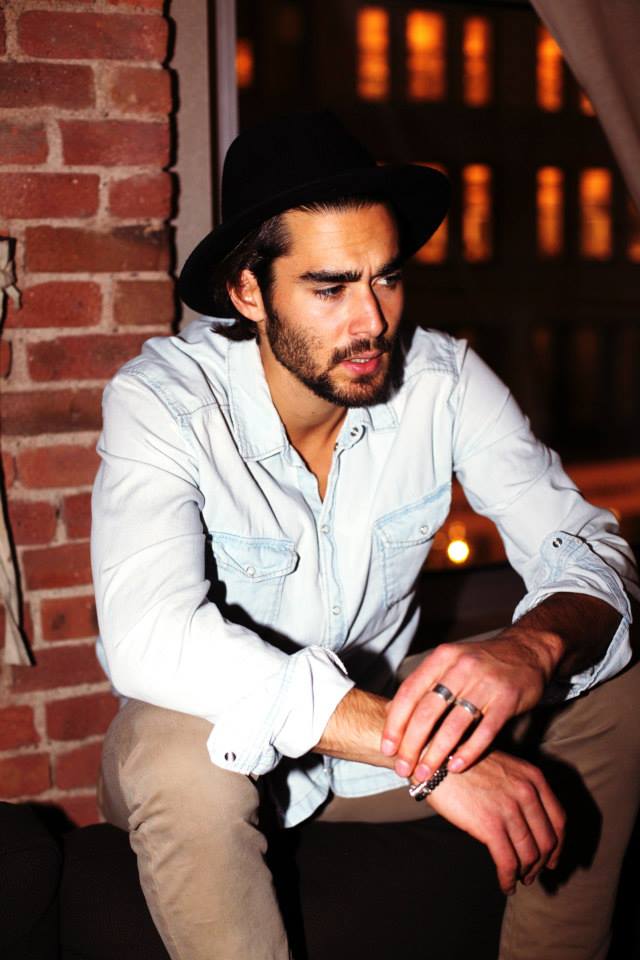 Nicolas Simoes
