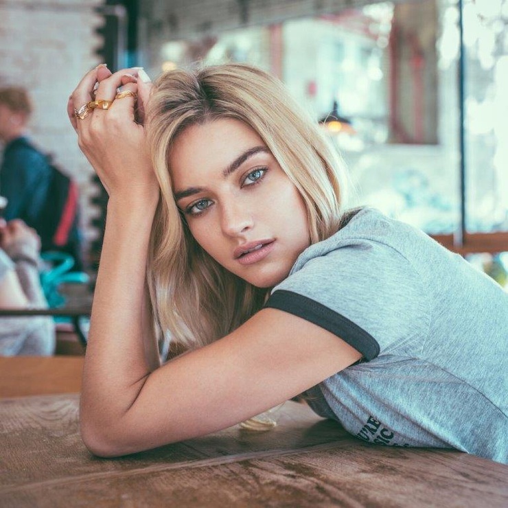 Tess Jantschek Tess Jantschek