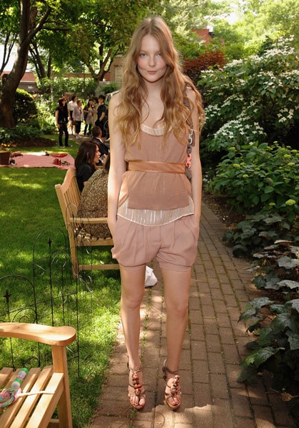 Eniko Mihalik Eniko Mihalik