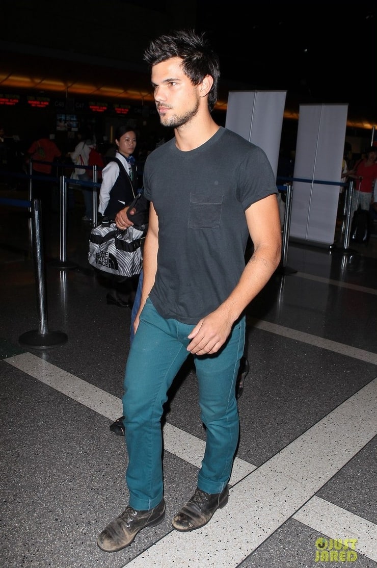 Taylor Lautner