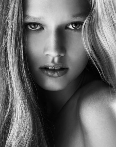 Picture of Toni Garrn