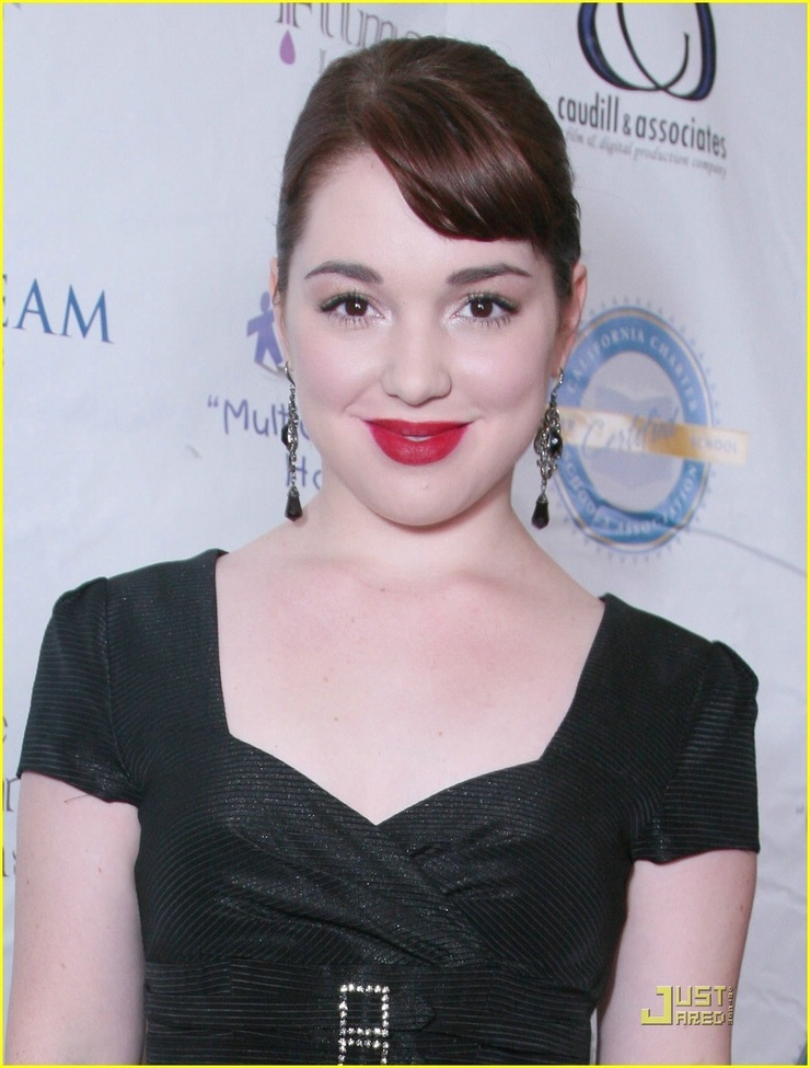 Jennifer Stone