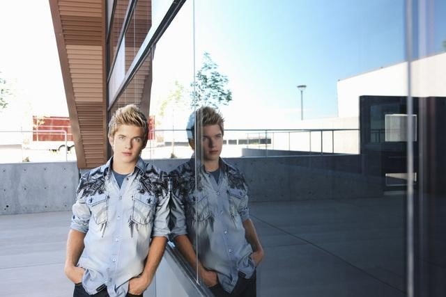 Chris Brochu Chris Brochu