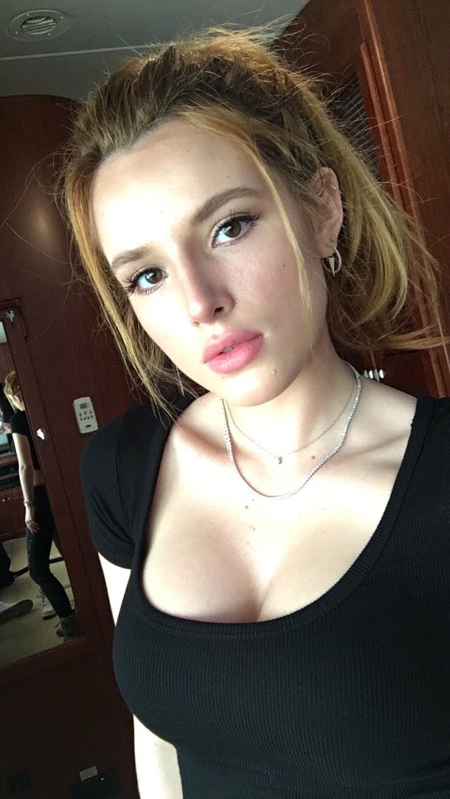 Bella Thorne Bella Thorne