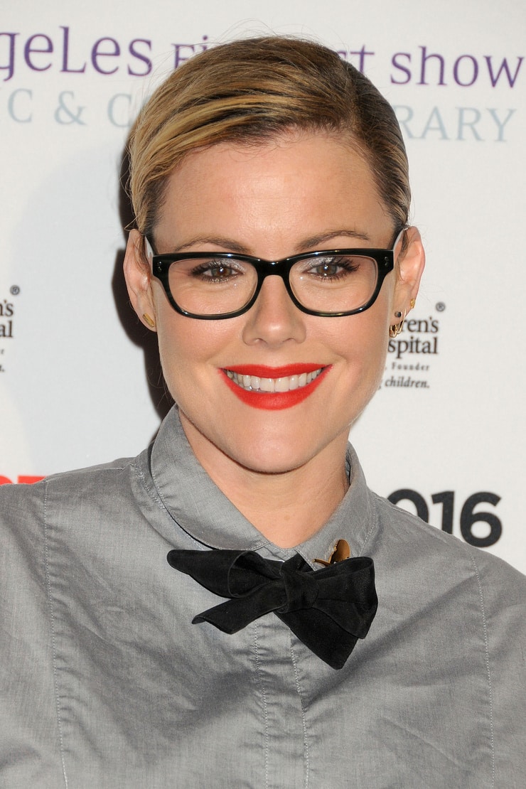 Kathleen Robertson