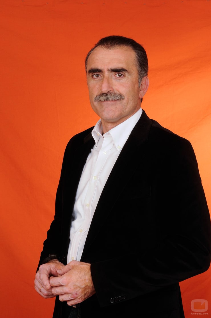 Juan y Medio