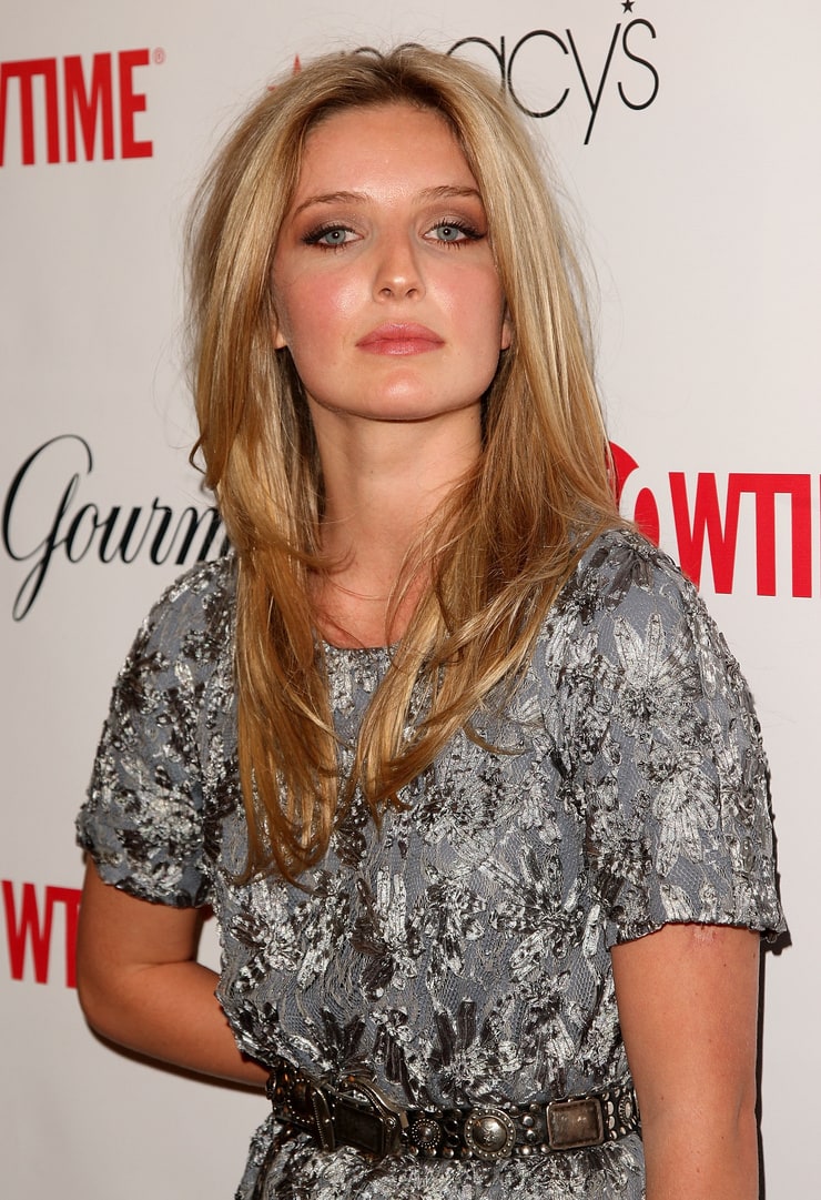 Annabelle Wallis