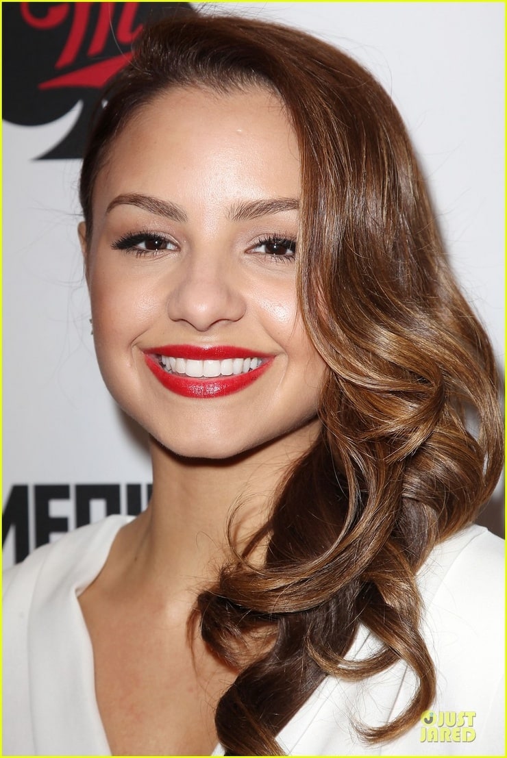 Picture of Aimee Carrero