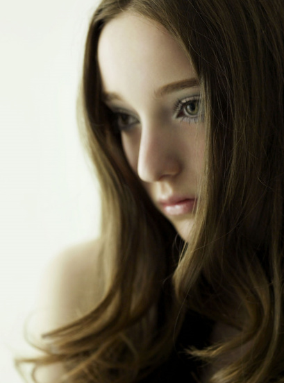 Emma Dumont Emma Dumont