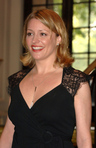 Laurie Brett
