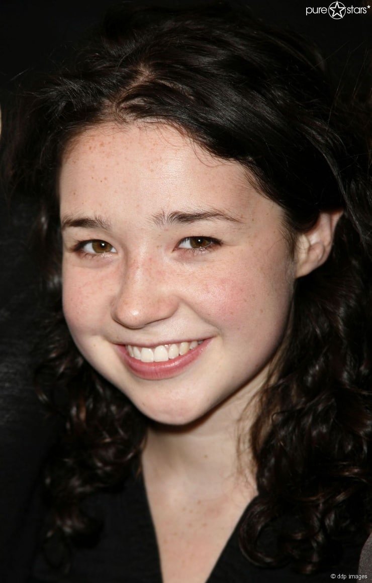 Sarah Steele