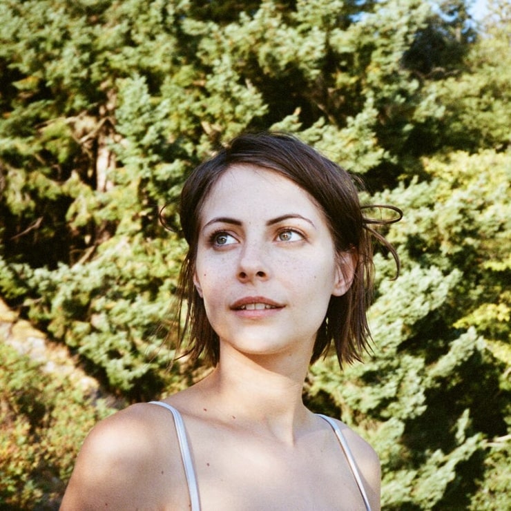 Willa Holland