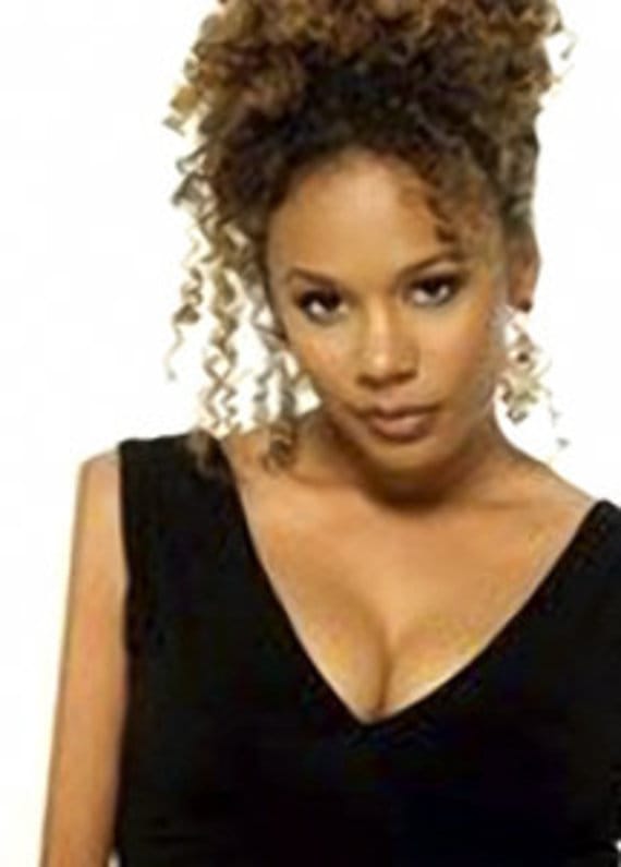 Rachel True