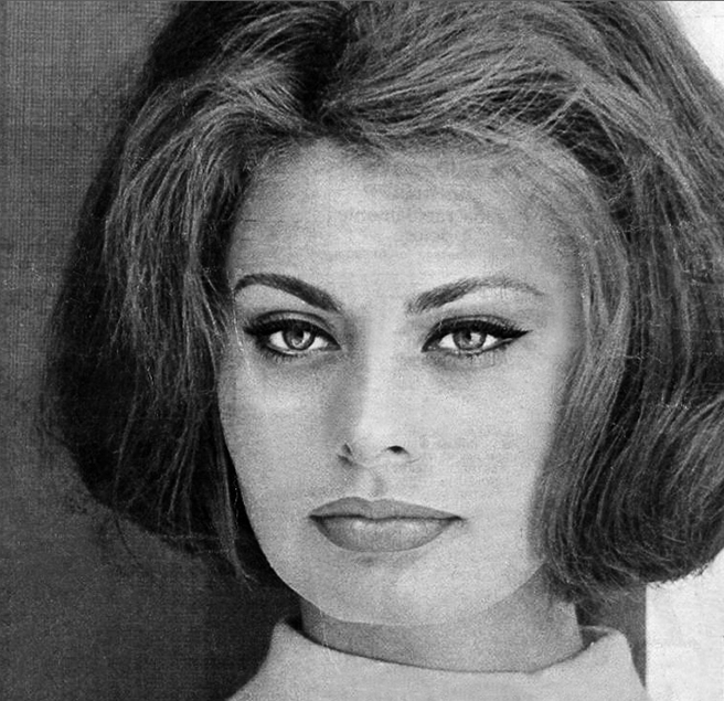 SOPHIA LOREN