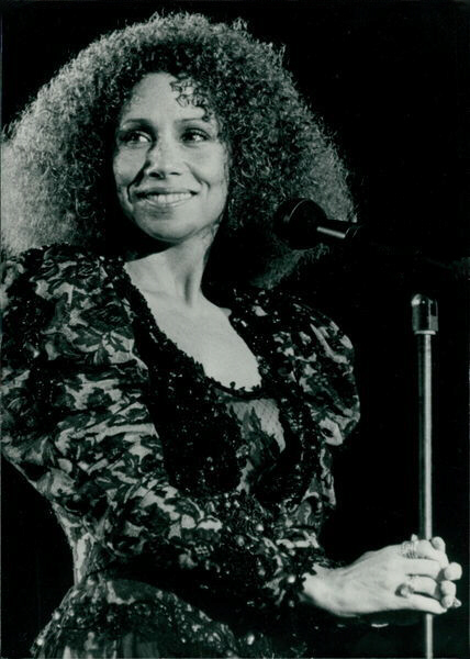 Julia Migenes