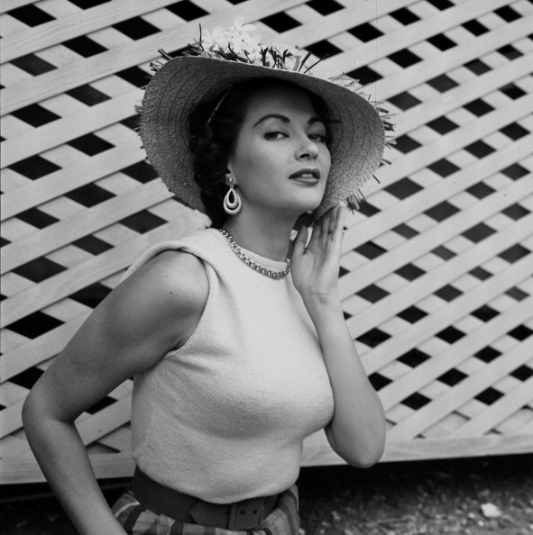 Yvonne De Carlo