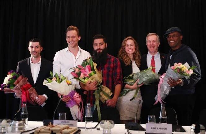 Tom Hiddleston Tom Hiddleston