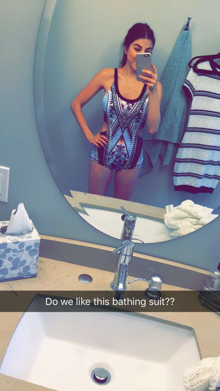 Daniella Monet