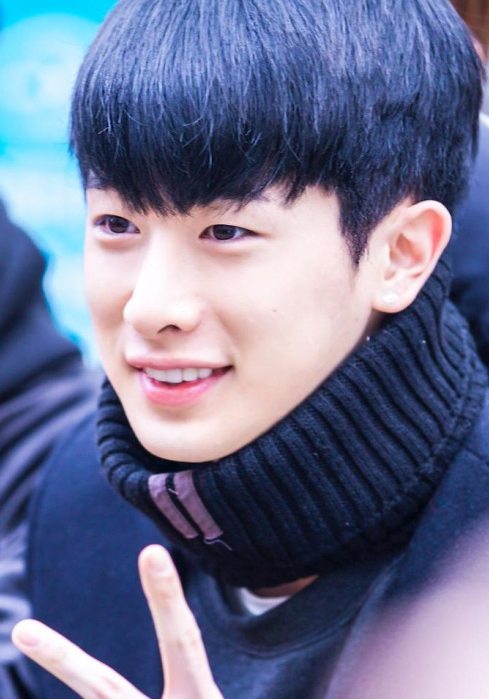 Wonho (MONSTA X)