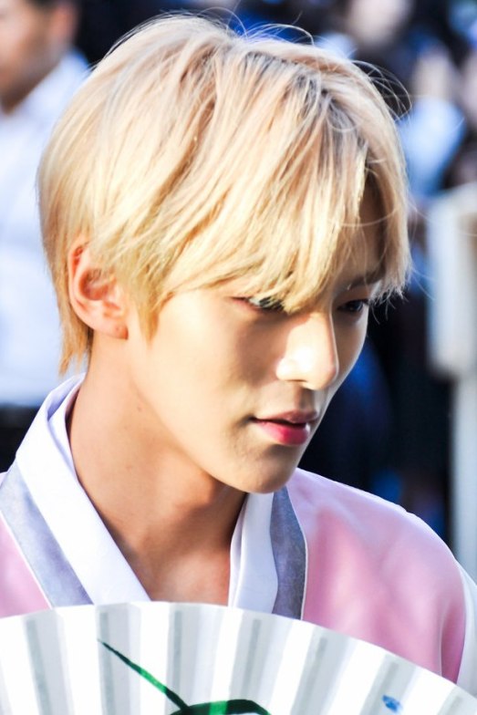 Minhyuk (MONSTA X)