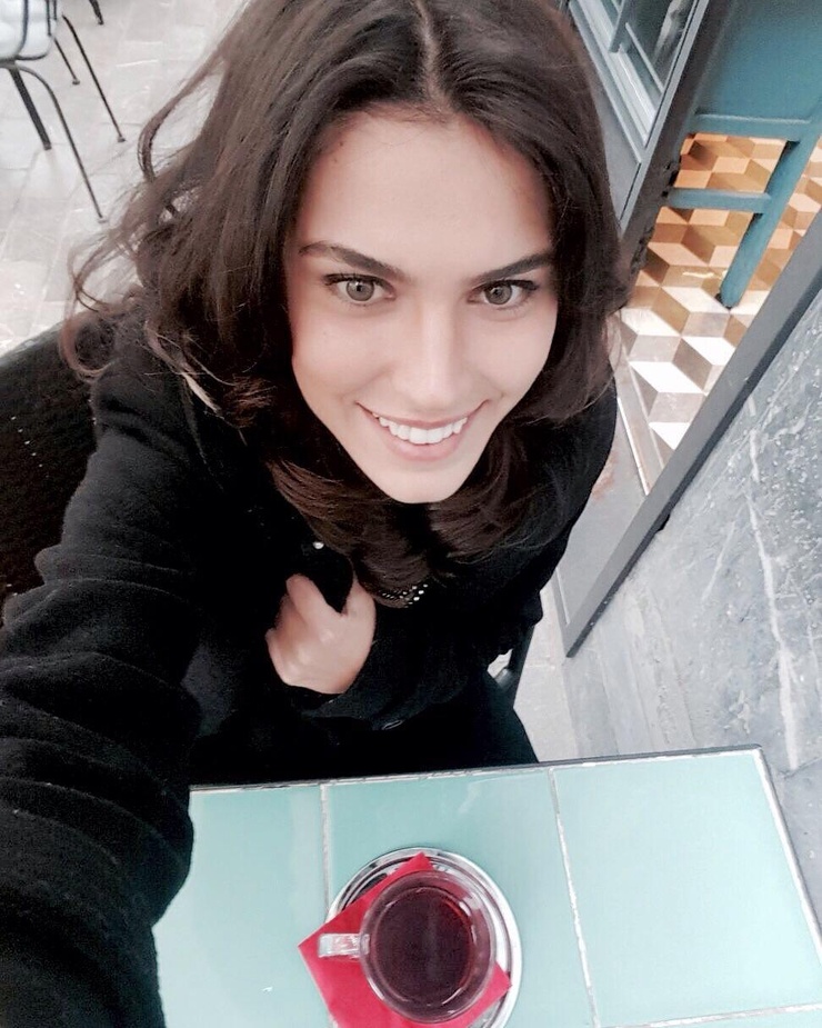 Serenay Aktas Serenay Aktas