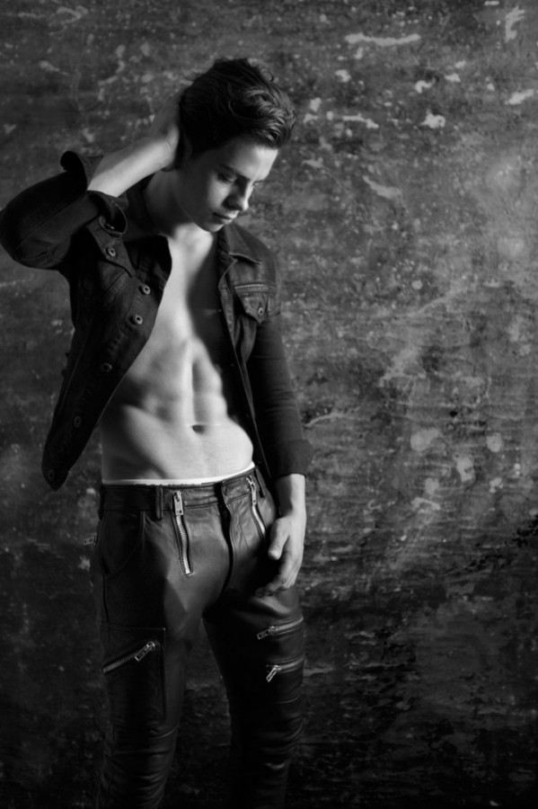 Jake T. Austin