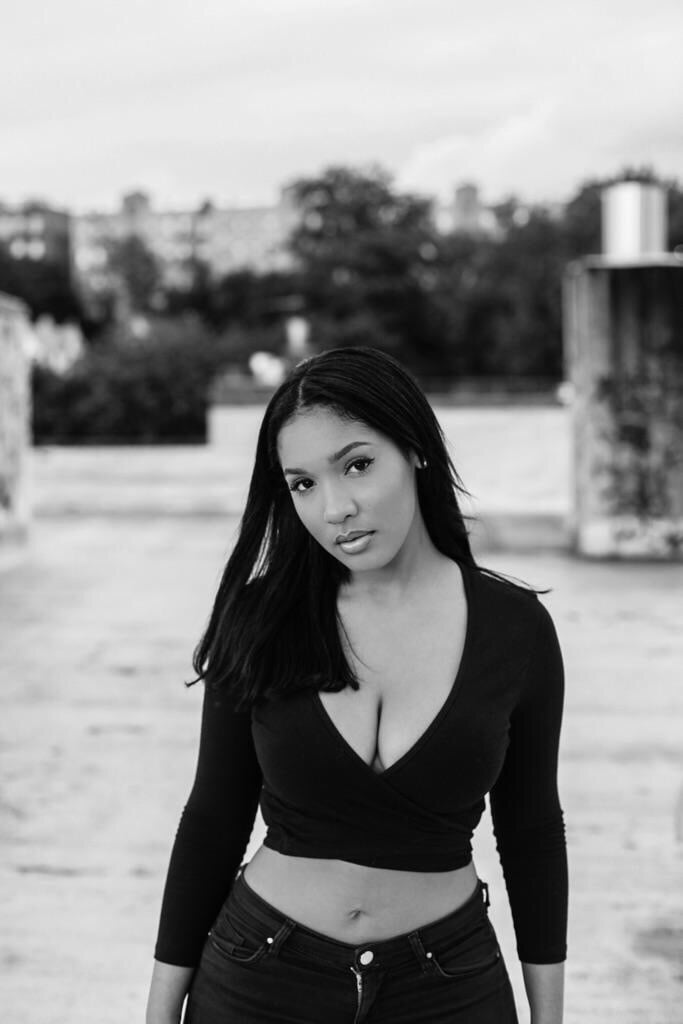 Yaris Sanchez Yaris Sanchez