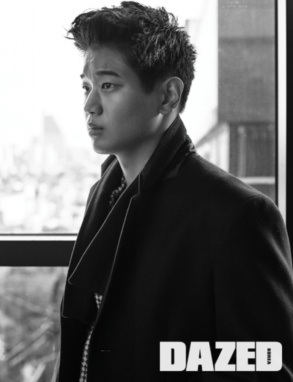 Ki Hong Lee