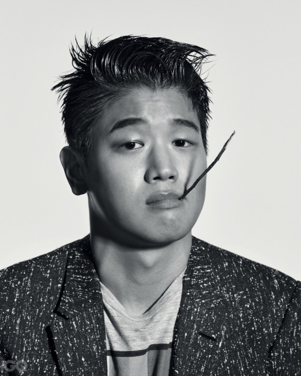 Ki Hong Lee