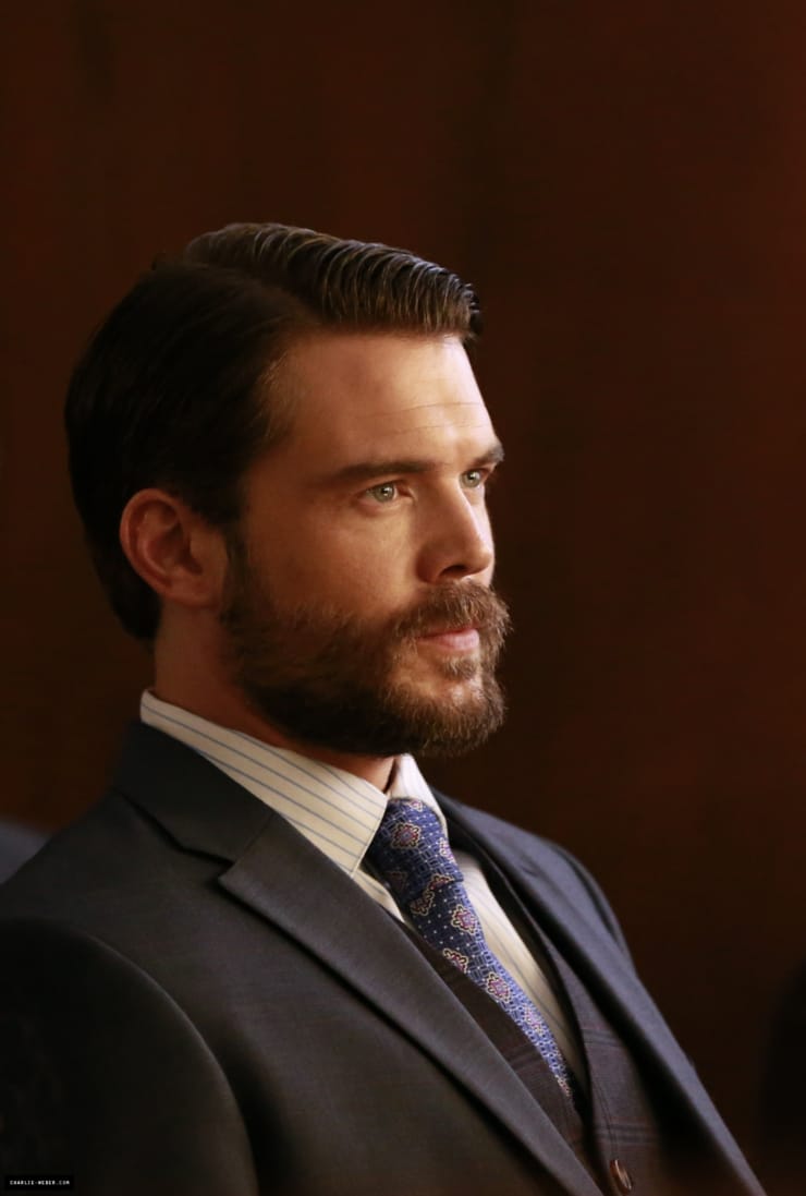 Charlie Weber