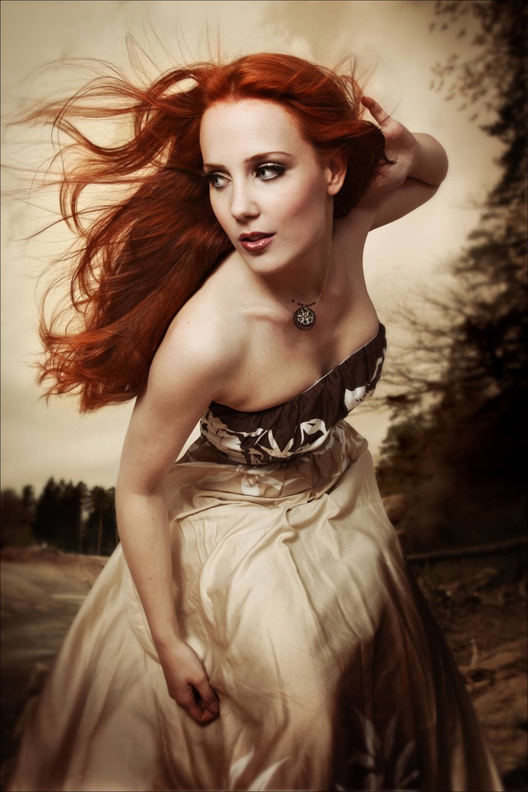 Simone Simons Simone Simons