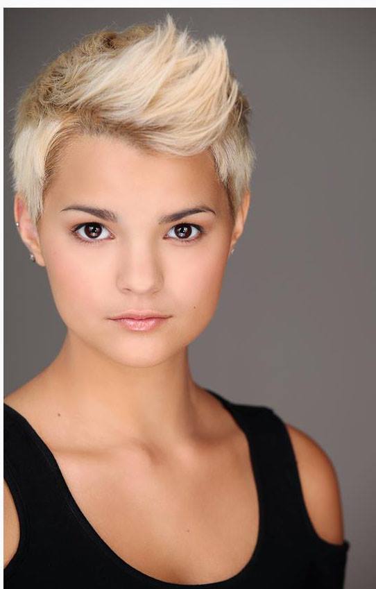 Brianna Hildebrand Brianna Hildebrand