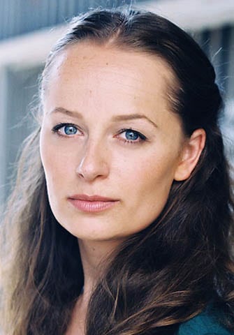 Julia Loibl