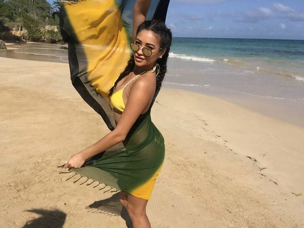 Shay Mitchell